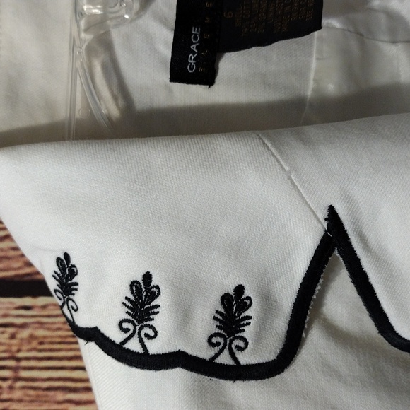 💥EUC Grace Elements Embroidered Cream Jacket - Picture 6 of 12